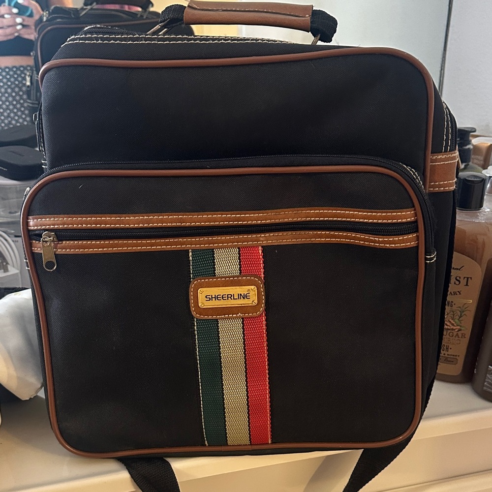 NWOT Black Vintage Sheerline Travel Carry On with Shoulder Strap and Top Handle